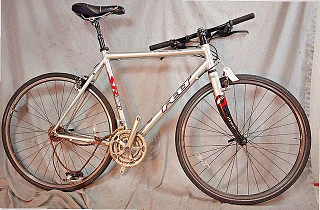 2010 Felt SR91 Touring Road Bike Medium 56cm Shimano Triple V-Brakes USA Shipper