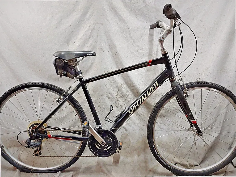 2020 Specialized Globe Comfort Hybrid Bike Medium Shimano Triple Cafe Commuter